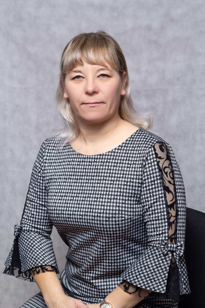 Окладникова Елена Викторовна.